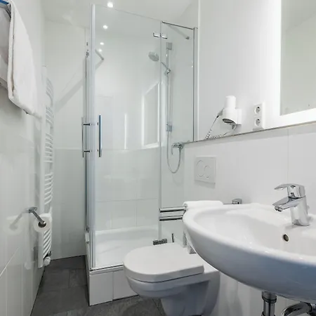 Smarty Airport - Kontaktloser Self Check-in Hotel Köln