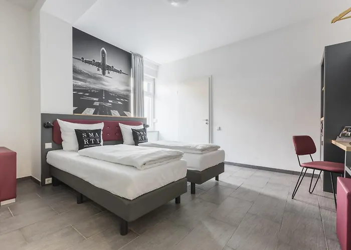 Smarty Airport - Kontaktloser Self Check-in Hotell