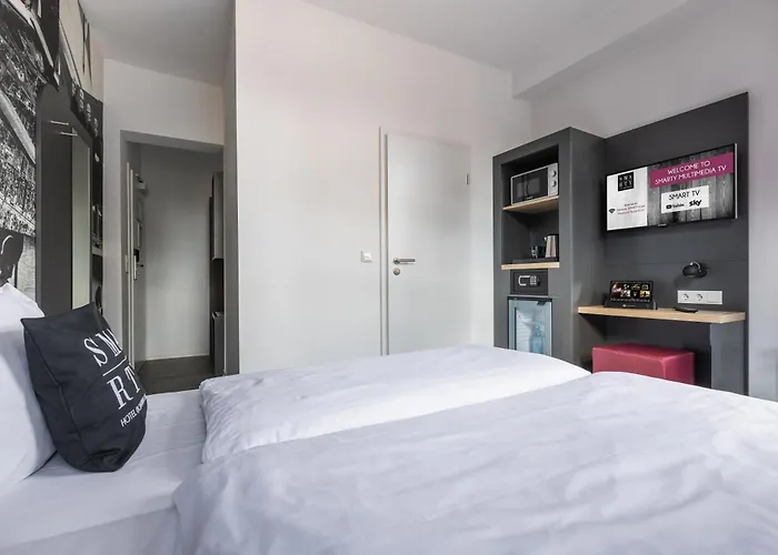 Hotell Smarty Airport - Kontaktloser Self Check-in