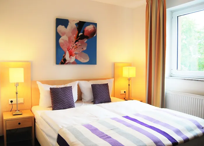 Hotell Smarty Airport - Kontaktloser Self Check-in 3*