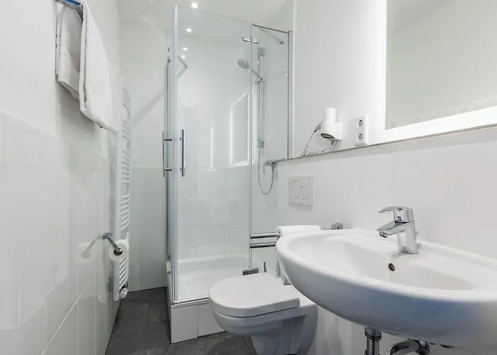 Smarty Airport - Kontaktloser Self Check-in Hotell Köln