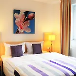 Hotel Smarty Airport - Kontaktloser Self Check-in 3*