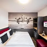 Smarty Airport - Kontaktloser Self Check-in Hotel 3*