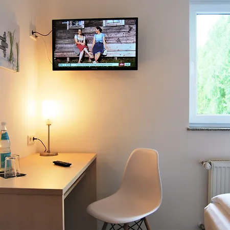 فندق Smarty Airport - Kontaktloser Self Check-in كولونيا