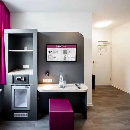 فندق Smarty Airport - Kontaktloser Self Check-in 3*