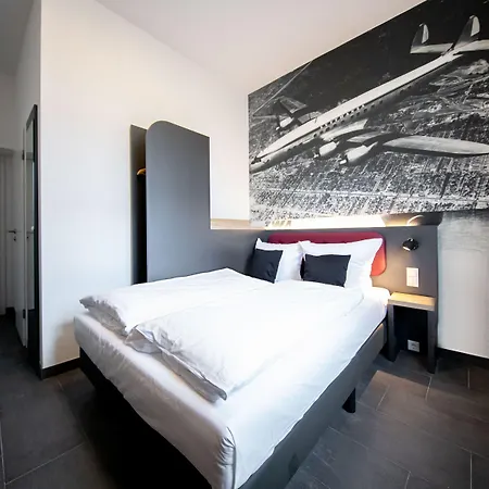 Smarty Airport - Kontaktloser Self Check-in Hotel Colonia