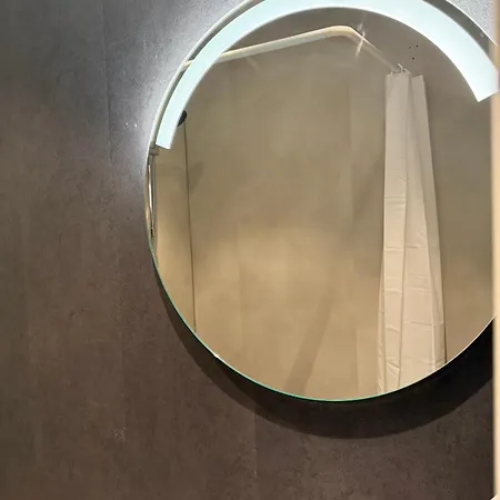 Hotel Smarty Airport - Kontaktloser Self Check-in Cologne