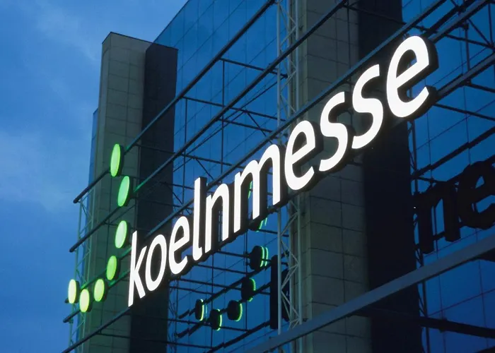 Hotel Smarty Airport - Kontaktloser Self Check-in Colonia