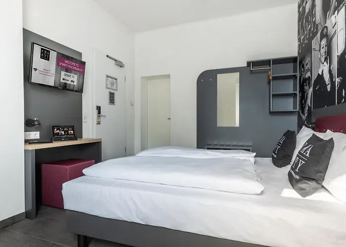 Smarty Airport - Kontaktloser Self Check-in Otel Köln