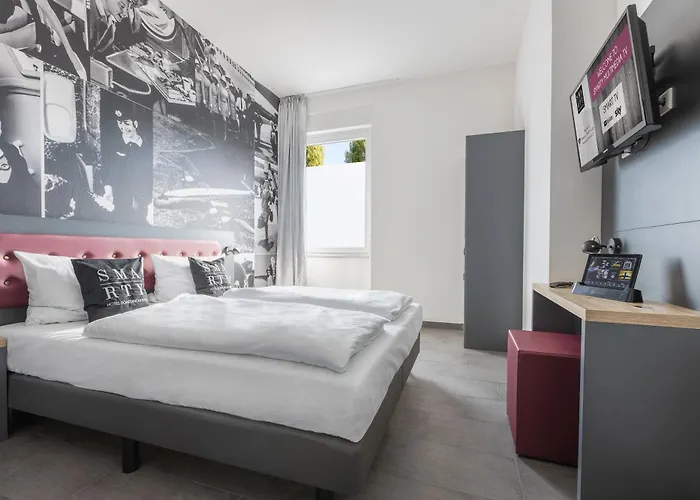 Hotel Smarty Airport - Kontaktloser Self Check-in Colonia