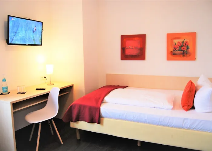 Hotel Smarty Airport - Kontaktloser Self Check-in 3*