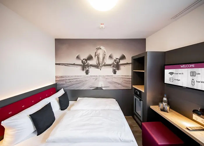 Smarty Airport - Kontaktloser Self Check-in Otel 3*