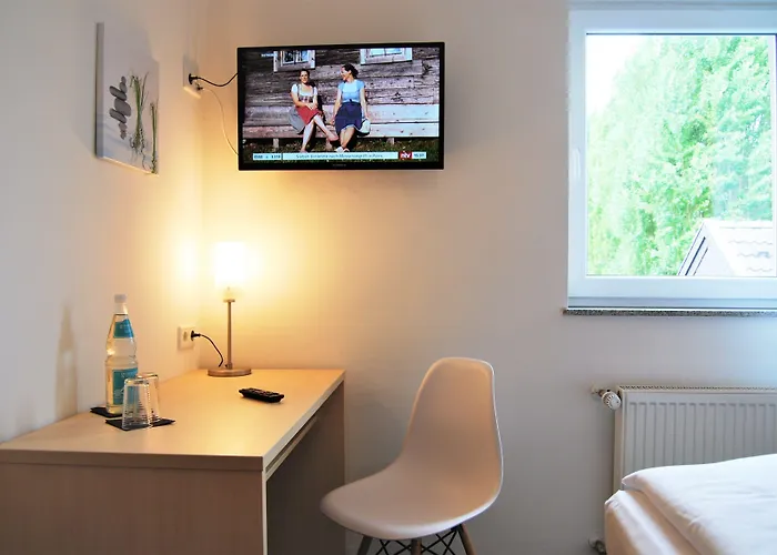 Otel Smarty Airport - Kontaktloser Self Check-in Köln