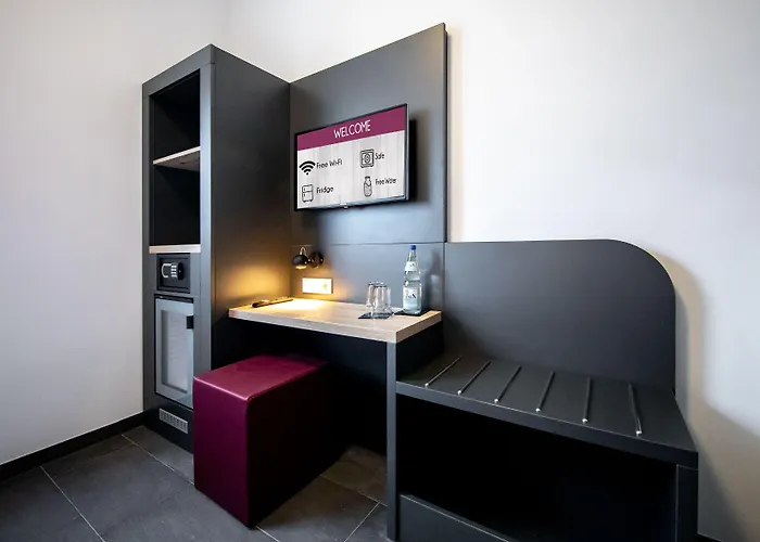 Smarty Airport - Kontaktloser Self Check-in 3* Colonia