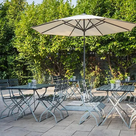 Smarty Airport - Kontaktloser Self Check-in 3* Кёльн