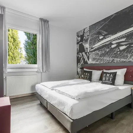 Отель Smarty Airport - Kontaktloser Self Check-in