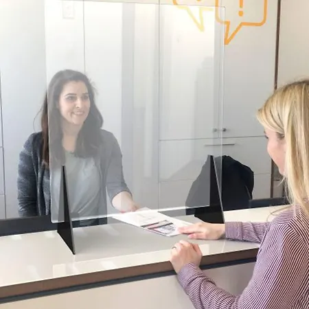 Отель Smarty Airport - Kontaktloser Self Check-in Кёльн