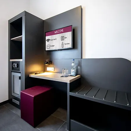 Smarty Airport - Kontaktloser Self Check-in 3* Кёльн