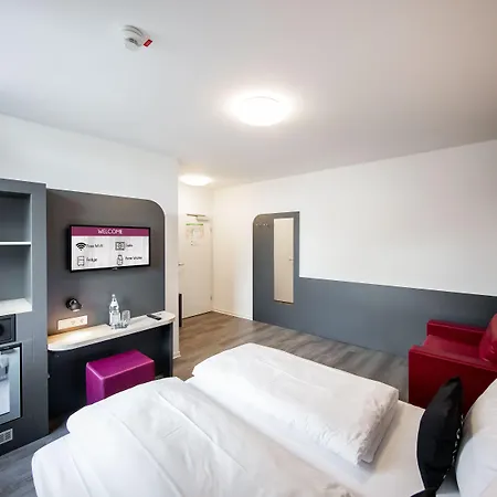 Smarty Airport - Kontaktloser Self Check-in Отель Кёльн