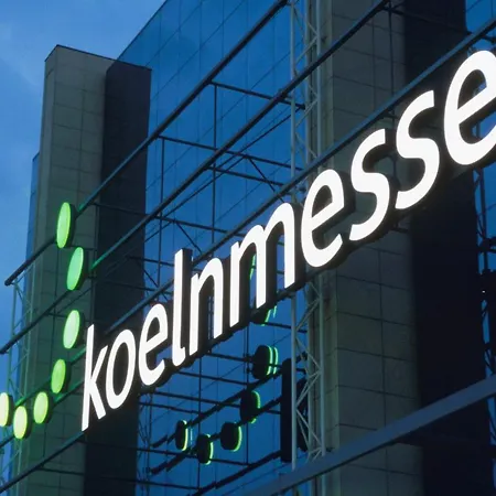 Szálloda Smarty Airport - Kontaktloser Self Check-in Köln