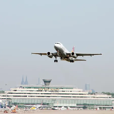Отель Smarty Airport - Kontaktloser Self Check-in